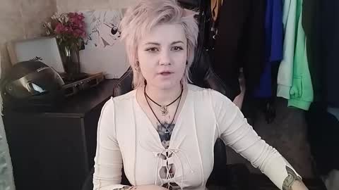 Snapshot of evabrownie chatting on 02/21/25, 09:24 Eva Brownie online show from 02/21/25, 09:24