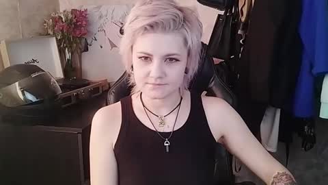 Snapshot of evabrownie chatting on 02/24/25, 08:49 Eva Brownie online show from 02/24/25, 08:49