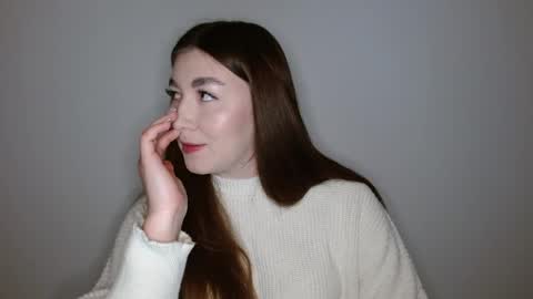 Snapshot of evachaturbatte chatting on 04/17/26, 05:21 Evachaturbatte online show from 04/17/26, 05:21
