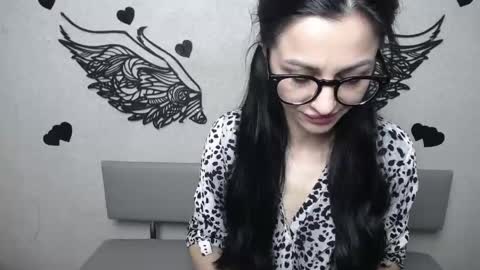EvaClarkk online show from 05/14/26, 06:42