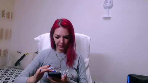 Snapshot of evadesireone chatting on 05/31/26, 06:31 EvadesireONE online show from 05/31/26, 06:31