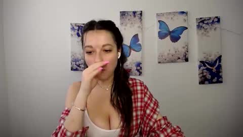 Snapshot of evaeldis chatting on 05/23/26, 11:36 Eva online show from 05/23/26, 11:36