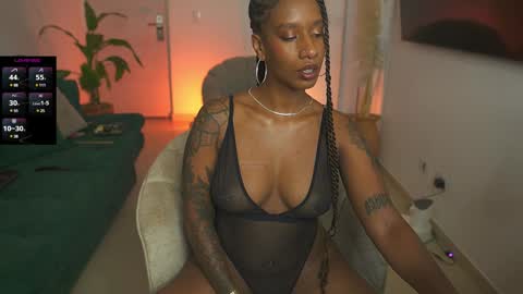 Snapshot of evajacksss_ chatting on 12/10/24, 09:22 evajacksss_ online show from 12/10/24, 09:22