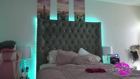 Eva online show from 01/17/26, 08:08