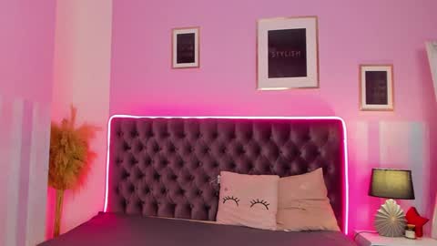 Eva online show from 01/21/25, 07:04