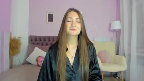 Eva online show from 09/18/25, 02:57