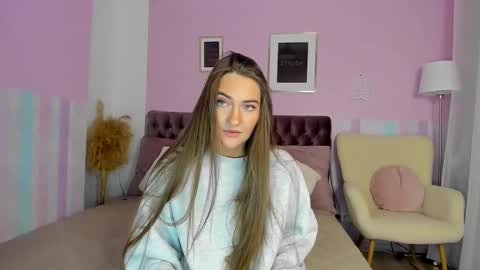 Eva online show from 11/12/25, 04:02