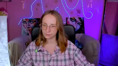 Snapshot of evalora_vei chatting on 07/08/26, 05:45 evalora online show from 07/08/26, 05:45