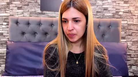 Snapshot of evaloviaa_ chatting on 01/20/25, 02:25 Eva online show from 01/20/25, 02:25