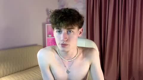 Snapshot of evan__joy chatting on 02/21/26, 08:10 Evan online show from 02/21/26, 08:10