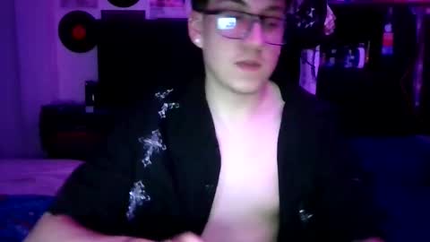 evan_connell1031 online show from 05/12/26, 04:53