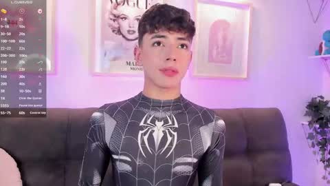 Snapshot of evan_voss chatting on 09/24/25, 11:19 Evan voss help me get 200 likesindependent model online show from 09/24/25, 11:19