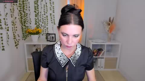 Evanessa online show from 04/27/26, 10:57