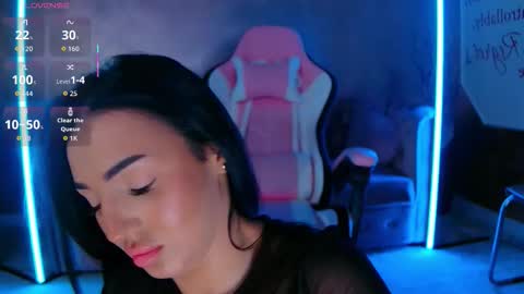 Eva online show from 11/05/25, 05:57