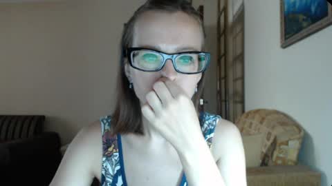 Snapshot of evangeline06 chatting on 07/13/26, 08:17 YourMistress online show from 07/13/26, 08:17