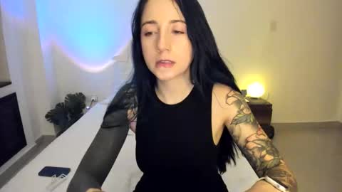 Evangeline online show from 05/06/26, 10:37