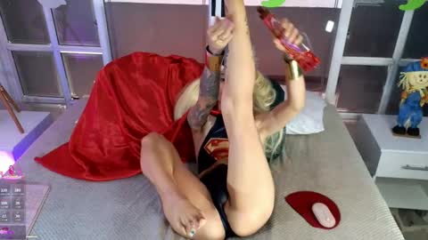 Evangelyne online show from 10/16/25, 04:08