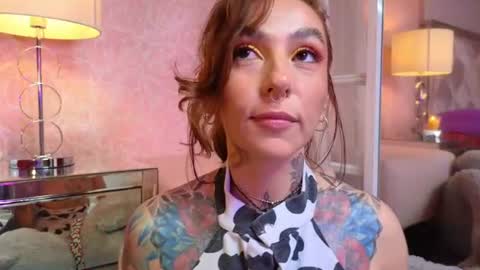 Snapshot of evangelyne1 chatting on 07/10/26, 03:58 Evangelyne online show from 07/10/26, 03:58