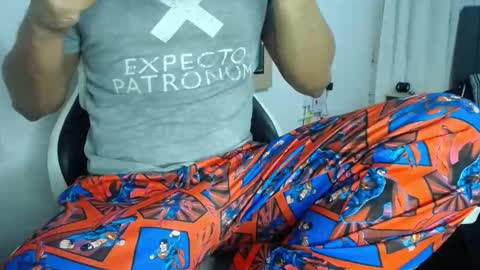 Snapshot of evans_king chatting on 02/18/25, 02:27 Evan online show from 02/18/25, 02:27