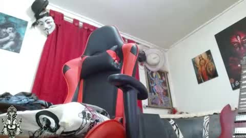 evans_xy online show from 07/28/26, 01:56