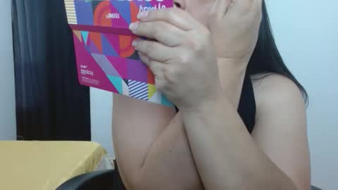 Snapshot of evansvictoria chatting on 09/21/25, 03:46 Victoria online show from 09/21/25, 03:46