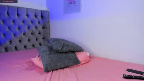 Eva Olimpo online show from 04/06/26, 12:19