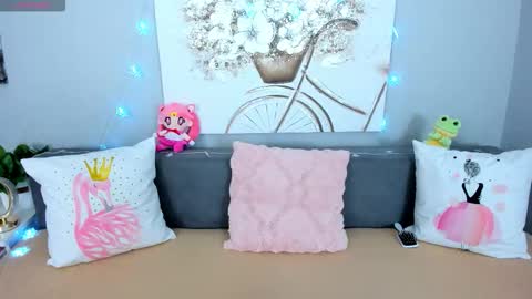 Adelina online show from 12/17/25, 06:30