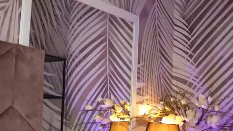 EvaRhea online show from 11/27/25, 04:03