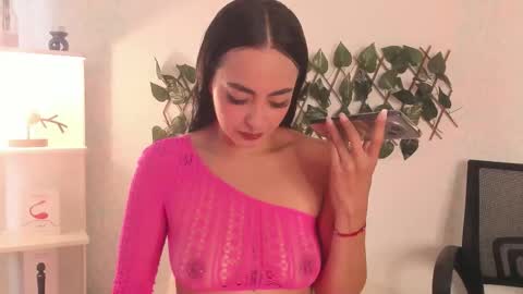 Snapshot of evaritz__ chatting on 01/13/26, 01:49 EVARITZ online show from 01/13/26, 01:49