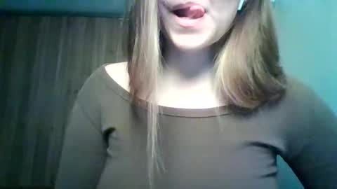 evasapples2026 online show from 03/13/26, 09:10