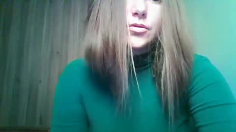 Snapshot of evasapples2026 chatting on 06/02/26, 03:47 evasapples2026 online show from 06/02/26, 03:47