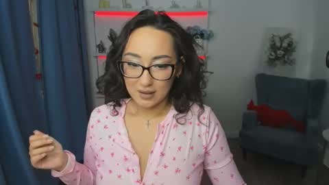 evasarazardje online show from 02/04/26, 12:11