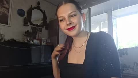 Snapshot of evashinee_ chatting on 07/01/26, 12:51 evashinee_ online show from 07/01/26, 12:51