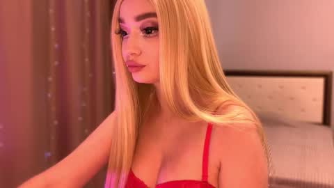 Snapshot of evasweet420 chatting on 11/10/25, 07:29 Eva online show from 11/10/25, 07:29