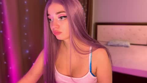 Snapshot of evasweet420 chatting on 11/30/25, 07:18 Eva online show from 11/30/25, 07:18