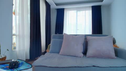  EVA LUNA online show from 11/26/25, 06:20