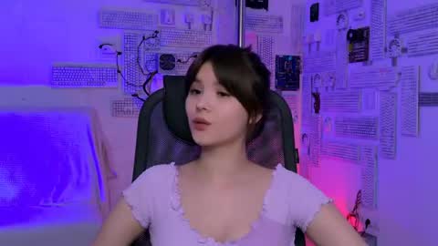 Snapshot of evathopson chatting on 05/02/26, 10:42 Eva next stream - - 1600 UTC2000 online show from 05/02/26, 10:42