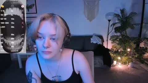      online show from 04/21/26, 01:42