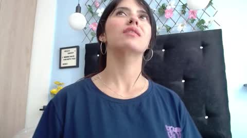 Eva Carter online show from 12/15/25, 12:20