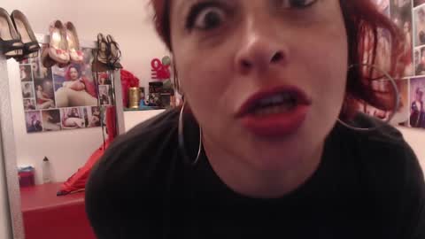 Eva Twiss online show from 01/26/25, 05:44