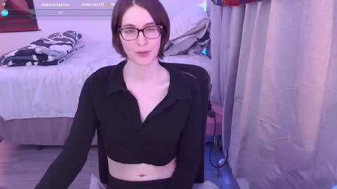 Snapshot of evavivi59 chatting on 02/13/25, 01:40 Vivi online show from 02/13/25, 01:40