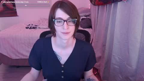 Snapshot of evavivi59 chatting on 02/16/25, 03:04 Vivi online show from 02/16/25, 03:04