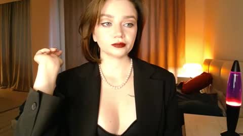 Eve  online show from 12/01/25, 06:40