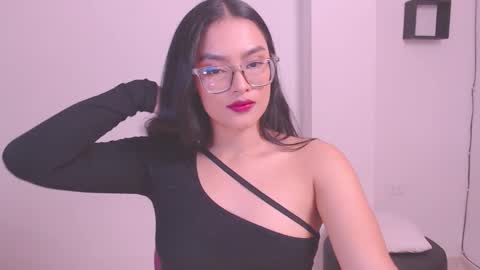 Eve Rox18 online show from 11/08/25, 12:00