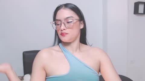 Eve Rox18 online show from 05/17/26, 01:25