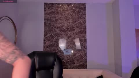 Eve  online show from 10/15/25, 12:27