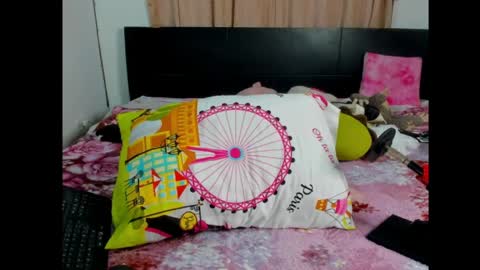 evecathalina1 online show from 04/19/26, 01:05