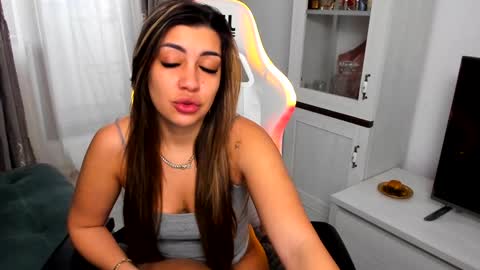 eveeevian online show from 02/03/25, 01:19