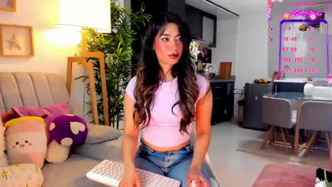 Snapshot of eveekendal_ chatting on 10/08/25, 12:19  Eve  online show from 10/08/25, 12:19