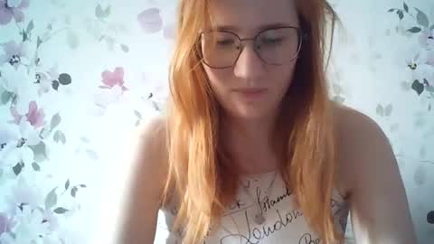 Snapshot of eveliina_shy chatting on 03/20/26, 07:24 Evelina online show from 03/20/26, 07:24